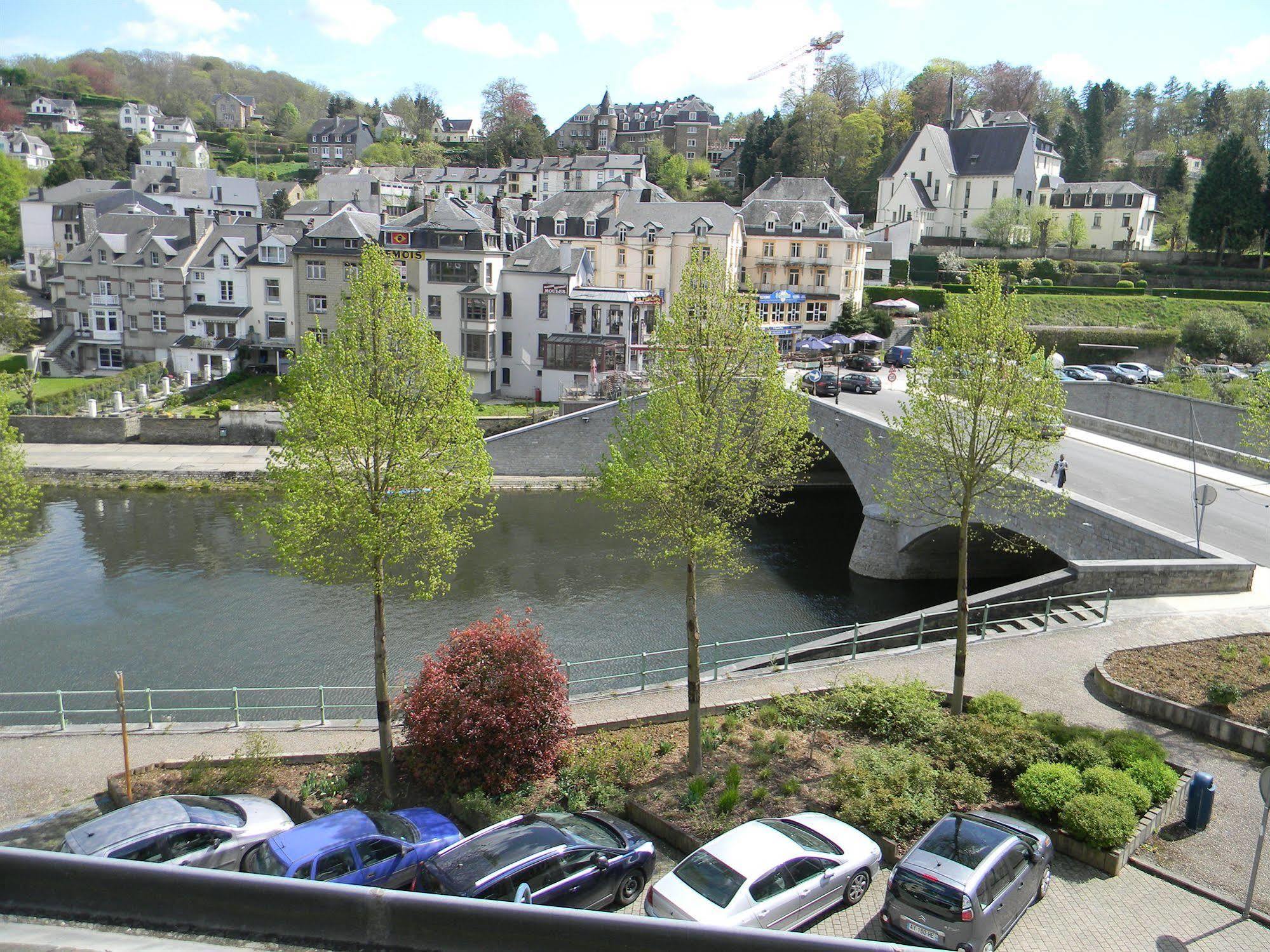 Hotel Du Roy Bouillon Exterior foto